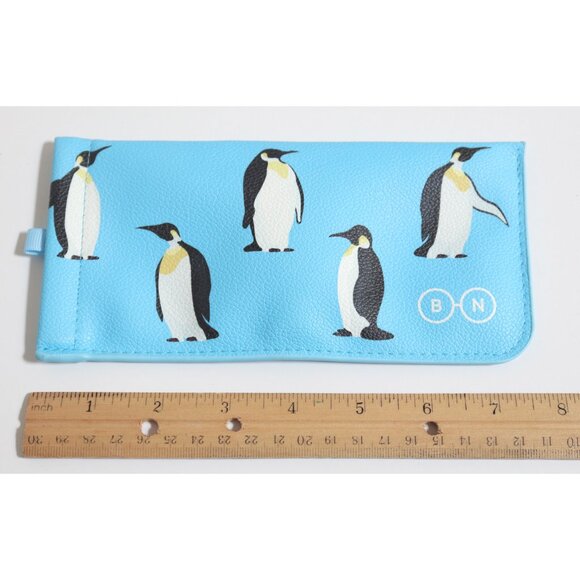 BAILEY NELSON Penguin Print Soft Faux Leather Glasses Case - Picture 3 of 4